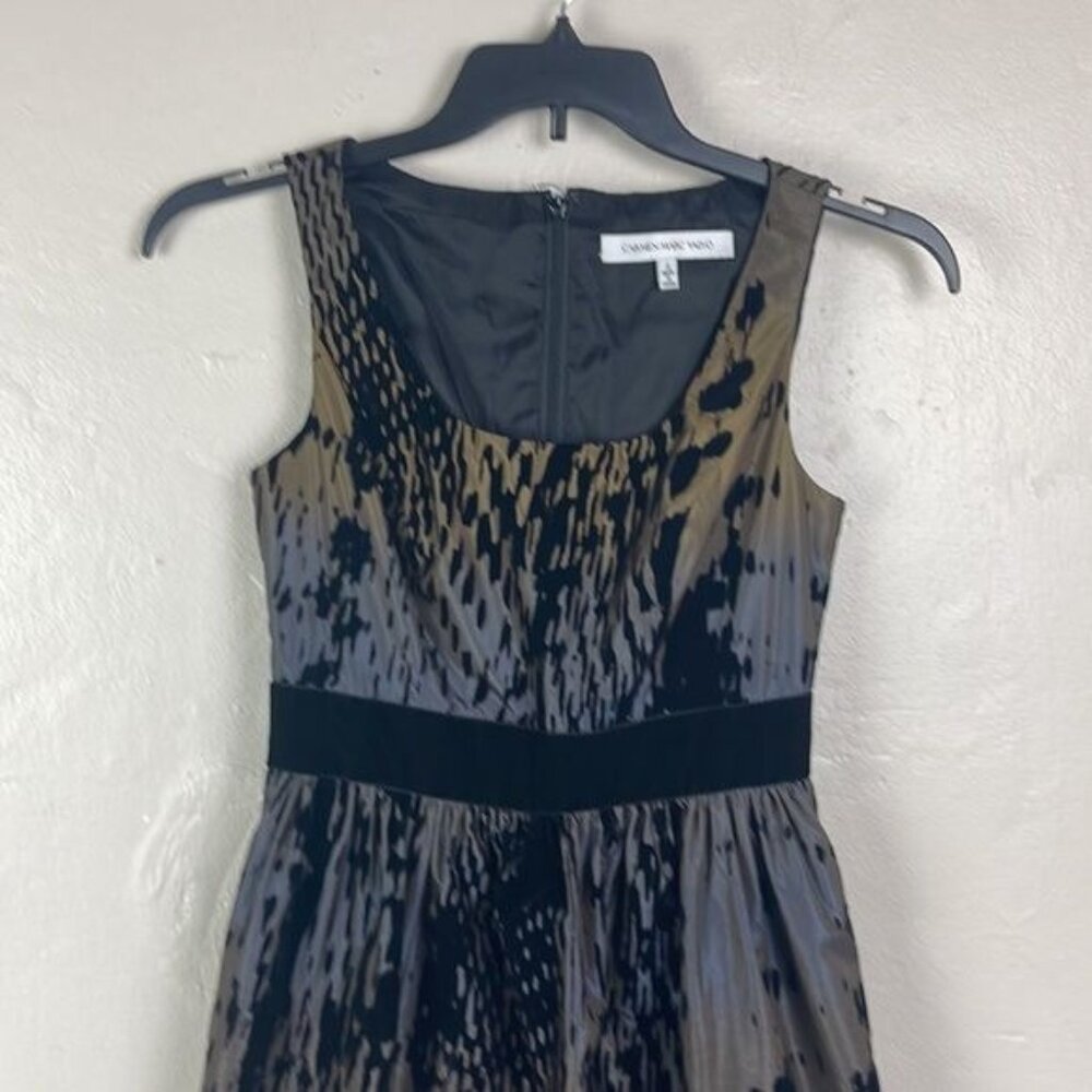 Carmen Marc Valvo Size 2 Black Blue Gold Velvet Sleeveless Dress holiday party